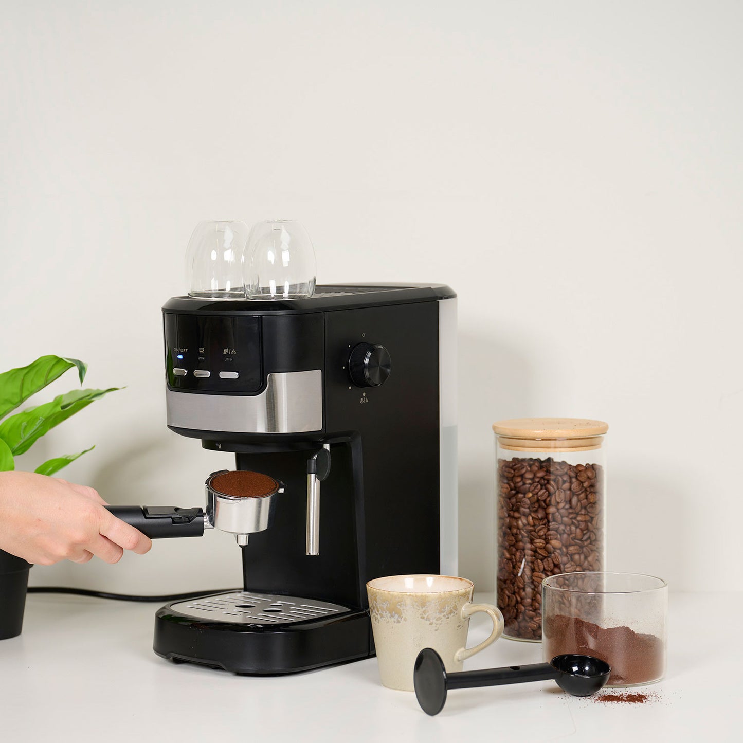 Tristar Espressomaskin Manuell CM-2278 inkl Mjölkskummare-Scandikitchen