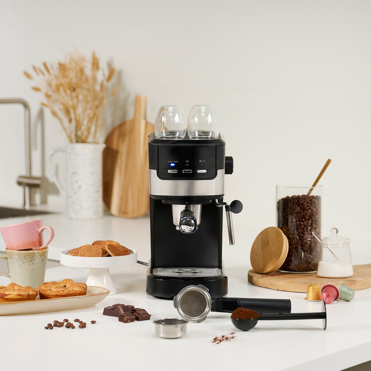 Tristar Espressomaskin Manuell CM-2278 inkl Mjölkskummare-Scandikitchen