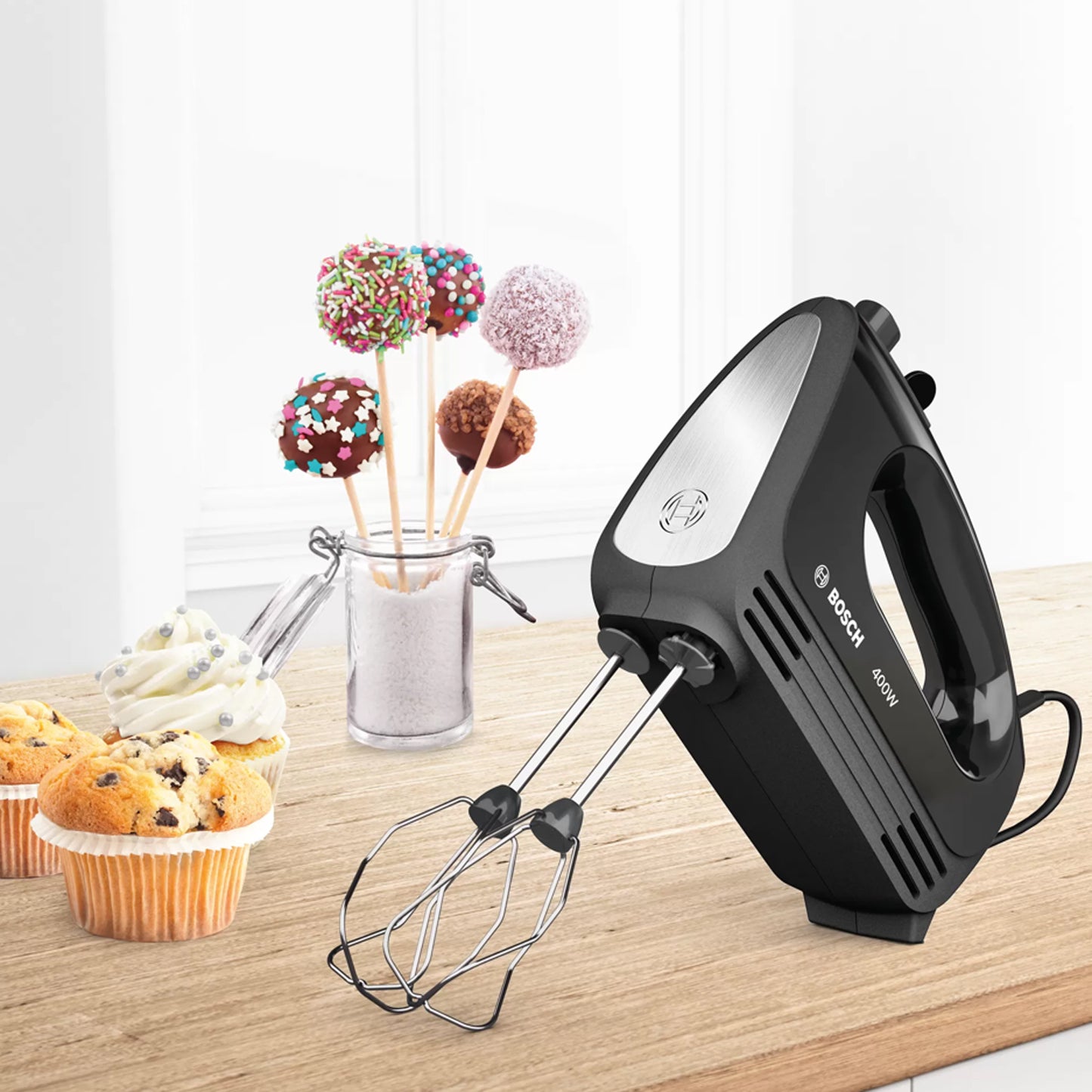 Bosch Elvisp MFQ2420B svart 400W CleverMixx Låg vikt-Scandikitchen